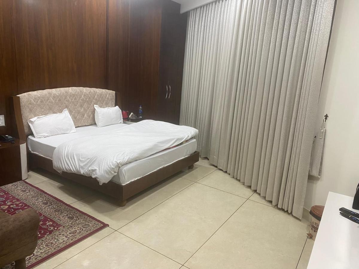 Hotel Temple View Inn Anandpur Sāhib Eksteriør billede